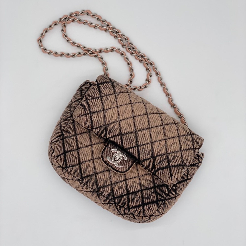 CHANEL Denimpressions Flap Bag in Pink